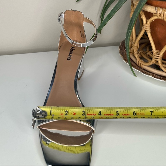 Abound Silver Metallic Block Heel Sandals, Square Toe Ankle Strap 9M - Picture 13 of 15
